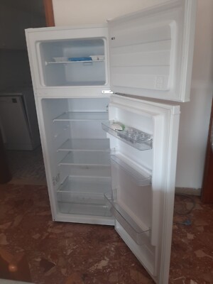 Firgorifero grande funzionante