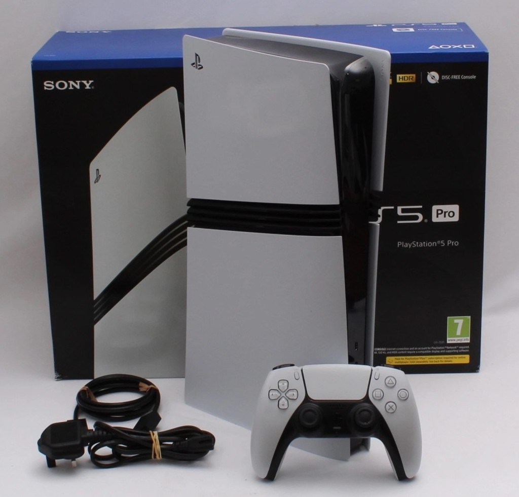 Sony PlayStation PS5 Pro 2TB console di gioco , Sony PlayStation PS5 Slim, Nintendo Switch 2 console di gioco e Microsoft Xbox Series X da 2TB