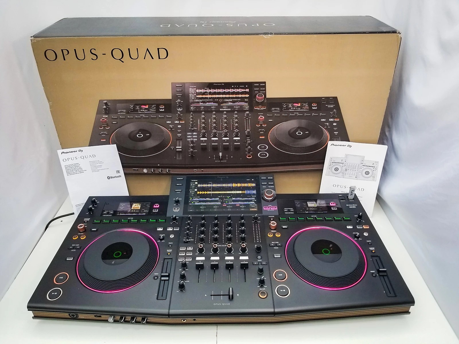 AlphaTheta XDJ-AZ, AlphaTheta OMNIS-DUO, Pioneer DJ OPUS-QUAD, Pioneer XDJ-RX3, Pioneer XDJ-XZ, Pioneer DDJ-FLX10, AlphaTheta CDJ-3000X , Pioneer CDJ-3000, Pioneer DJM-A9, AlphaTheta Euphonia, Pioneer CDJ-2000NXS2, Pioneer DJM-900NXS2, Pioneer DJM-V10